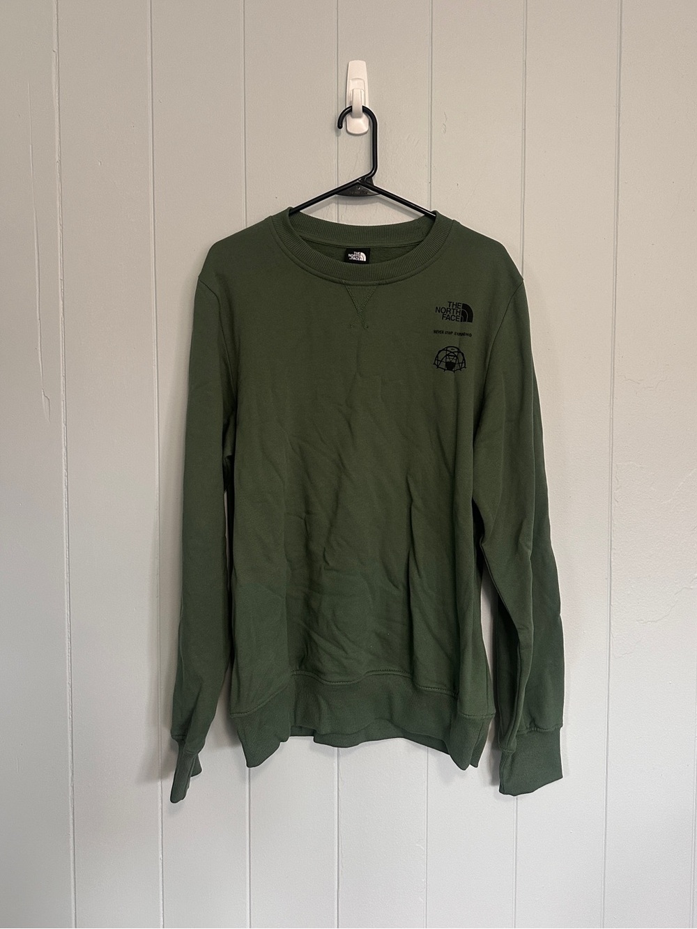 Northface crewneck sweater